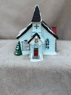 Vintage 1991 Dickensville Porcelain Christmas Church